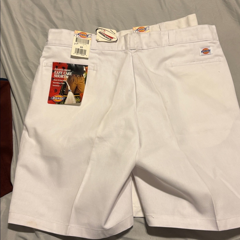 Dickies Classic White Shorts - Picture 3 of 3